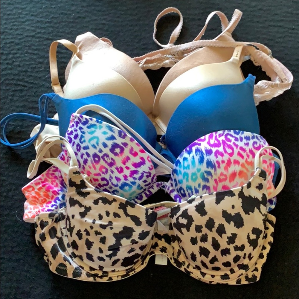 Victoria’s secret lot of bras 34A